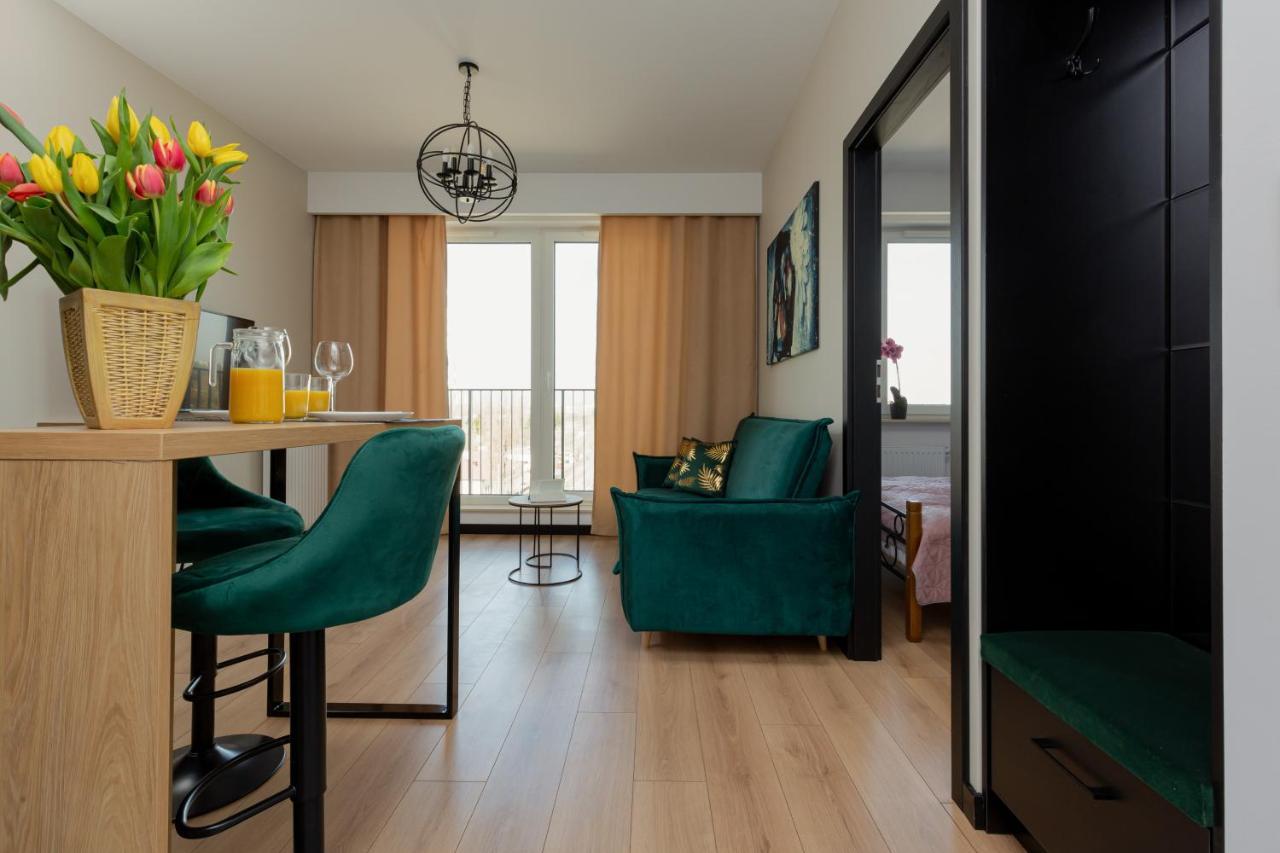 Home Factory Estate Praga Kotsisa By Noclegi Renters ワルシャワ エクステリア 写真