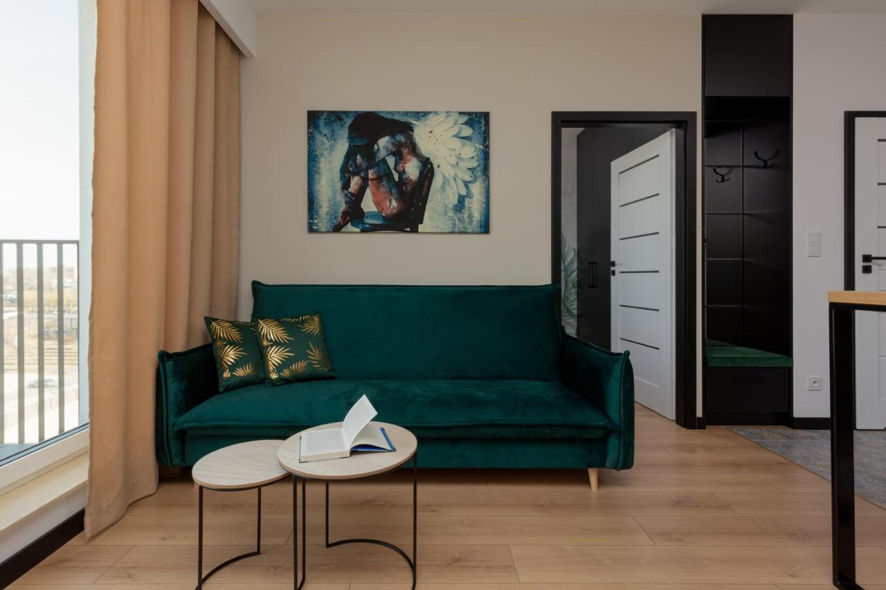 Home Factory Estate Praga Kotsisa By Noclegi Renters ワルシャワ エクステリア 写真