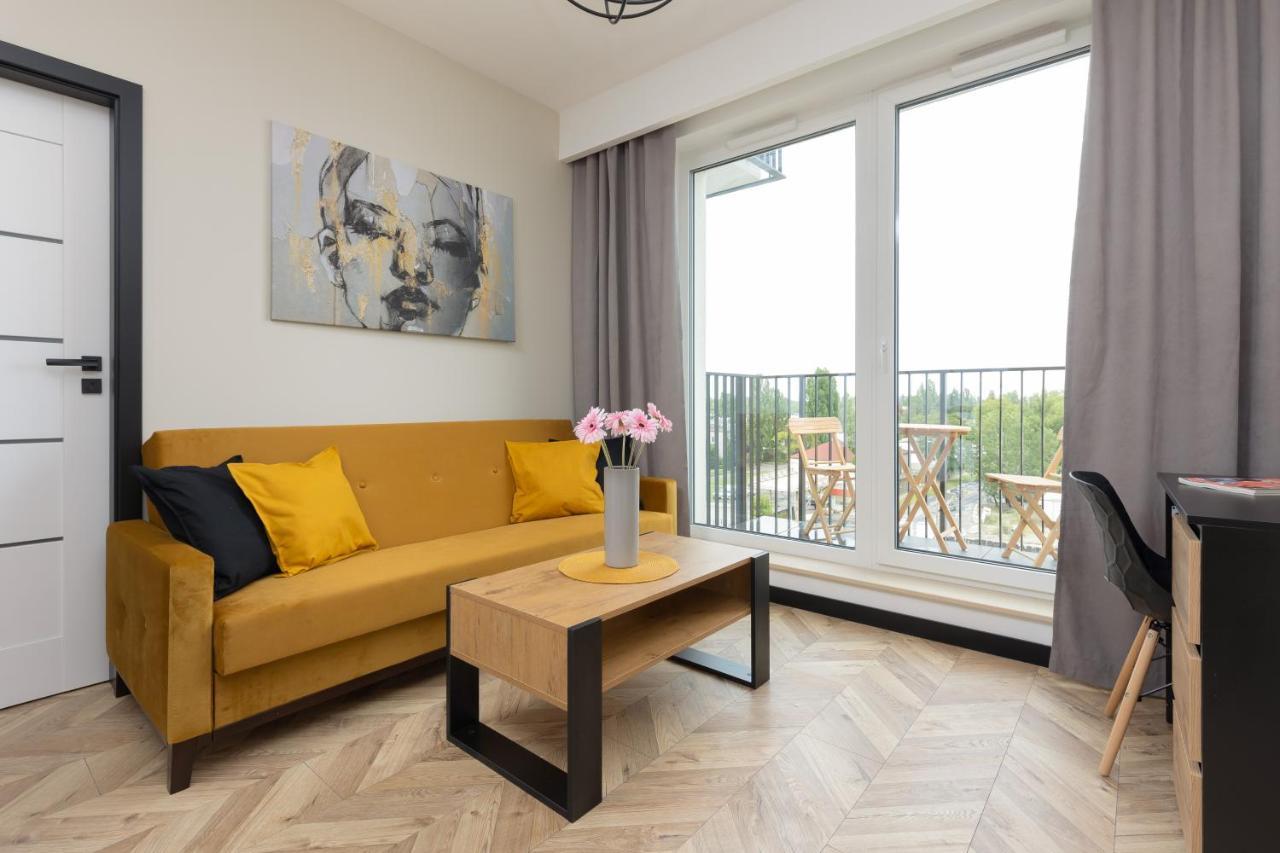 Home Factory Estate Praga Kotsisa By Noclegi Renters ワルシャワ エクステリア 写真