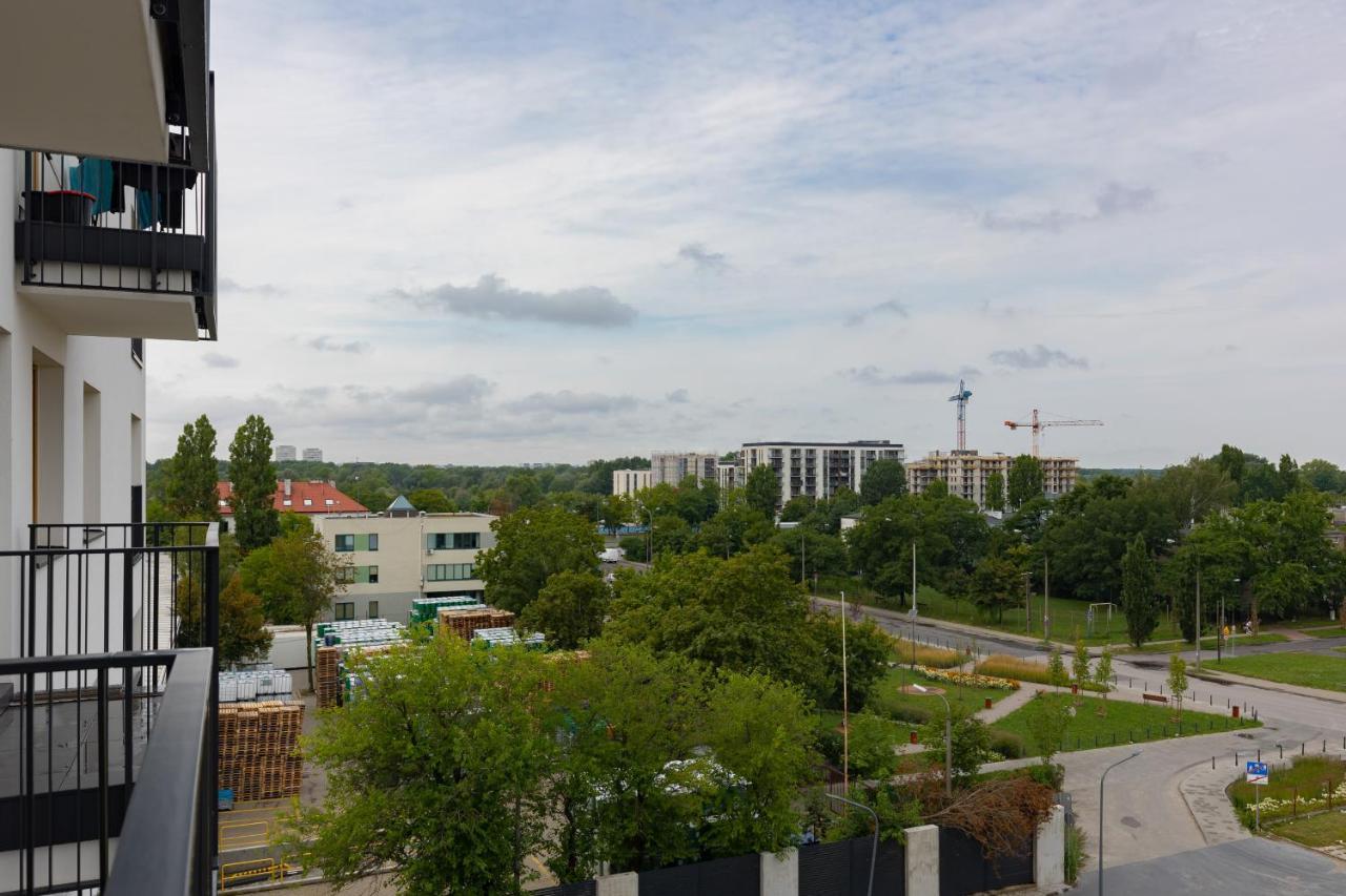 Home Factory Estate Praga Kotsisa By Noclegi Renters ワルシャワ エクステリア 写真